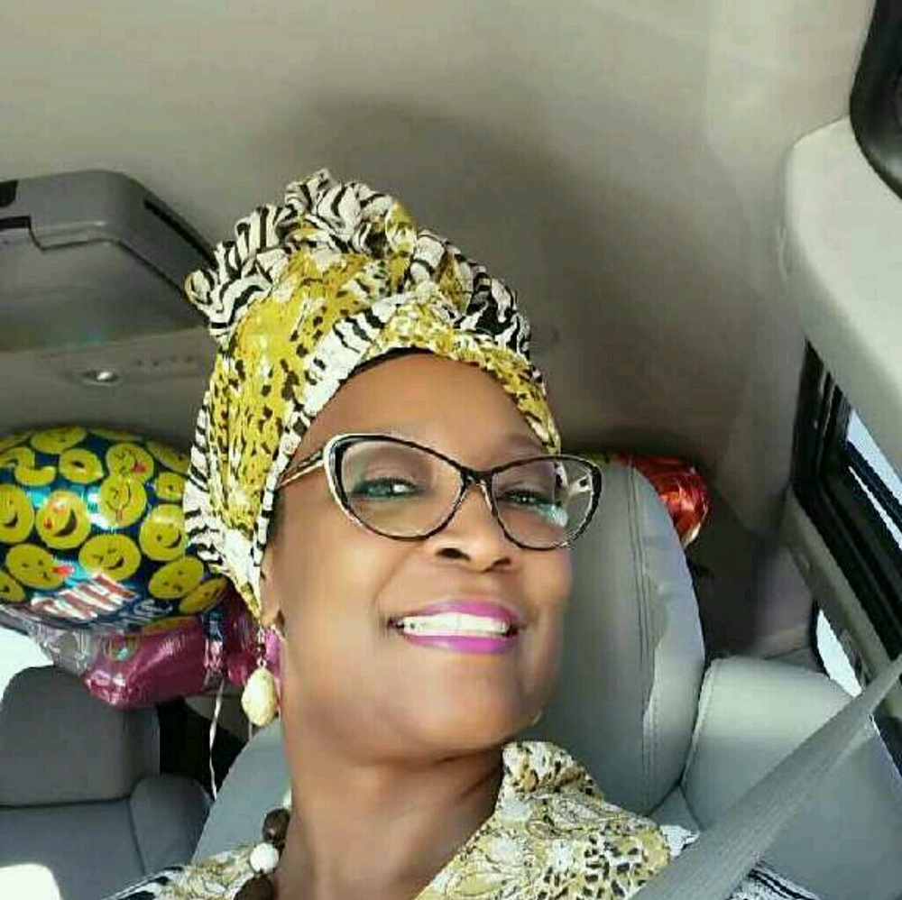 Meet your Posher, Lasonja